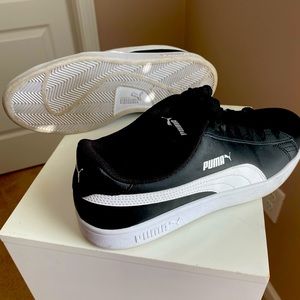 Puma Softfoam tennis shoes